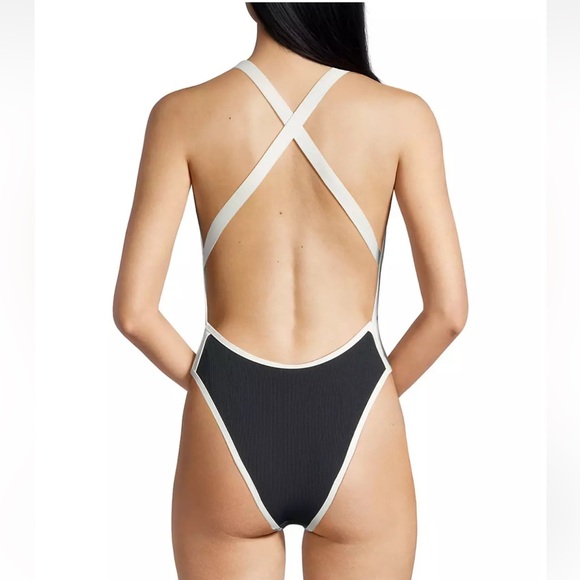 Stunning black/white L*Space Baewatch Ribbed One-Piece Swimsuit😍 - Picture 10 of 10